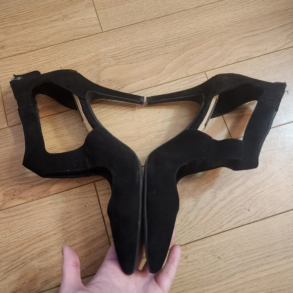 Jones NY Heels - Picture 3 of 12